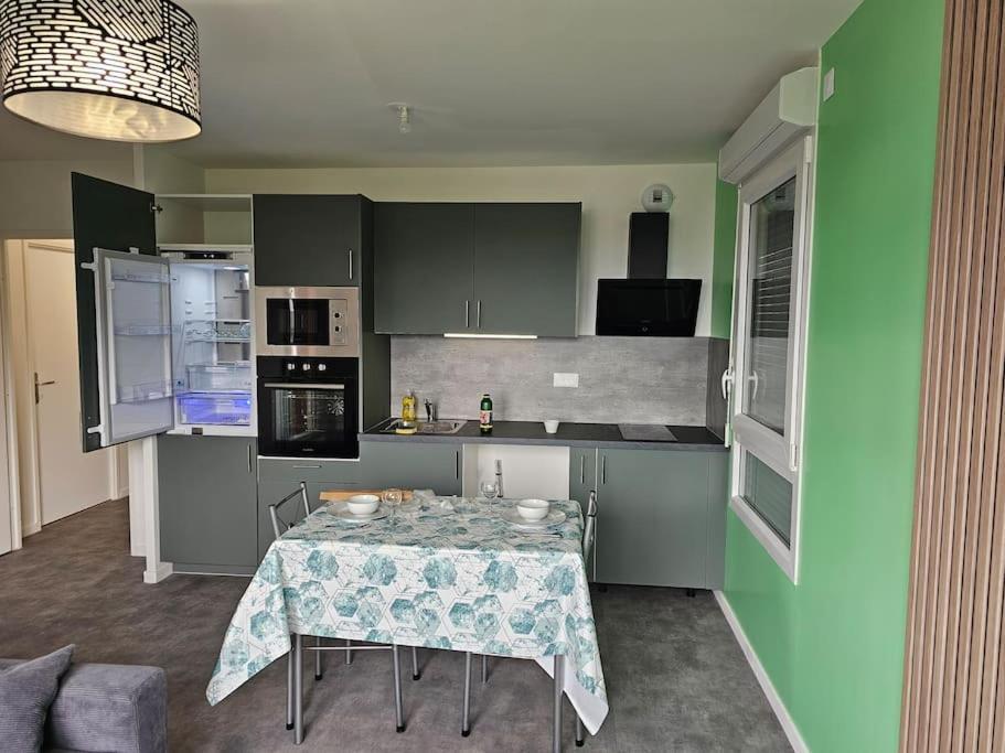 Grand 2 Pieces En Apartment
