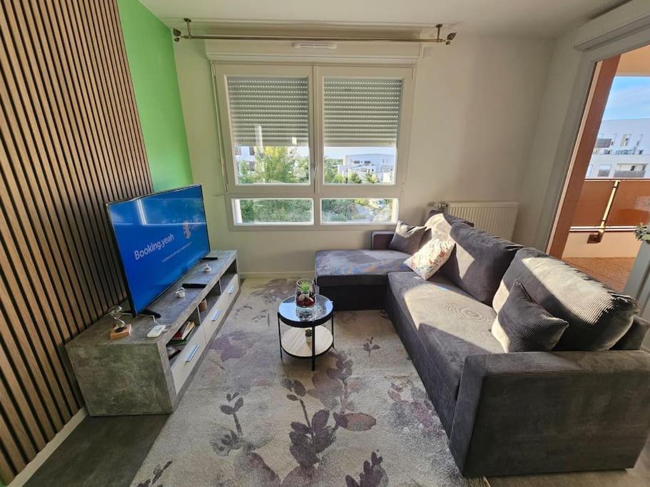 Grand 2 Pieces En Apartment