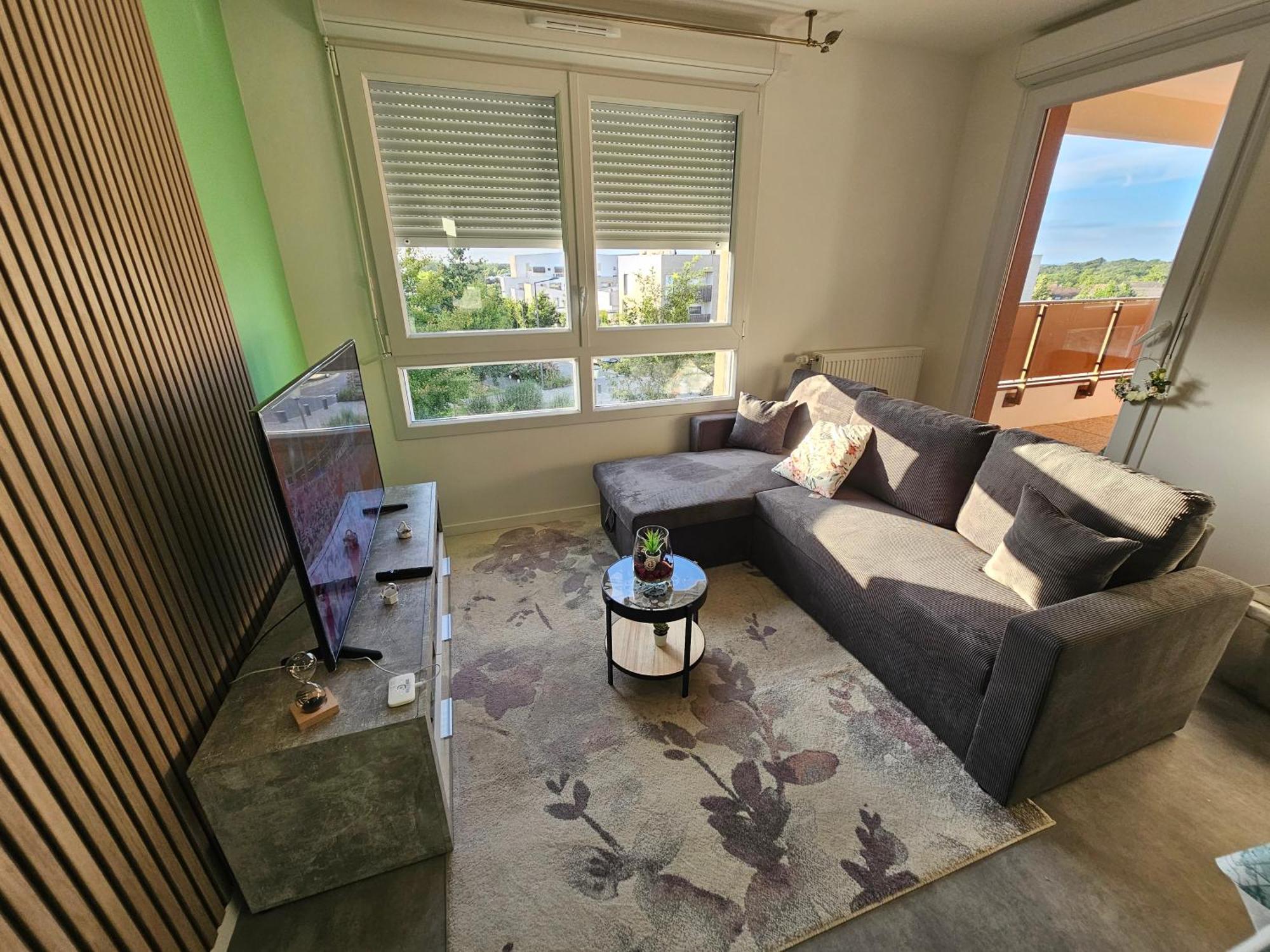Grand 2 Pieces En Apartment *