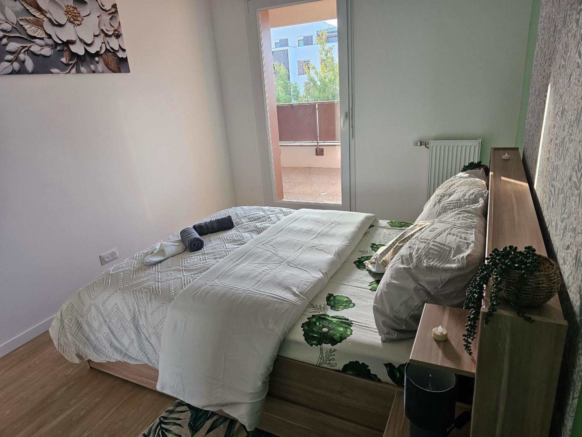 Apartment Grand 2 Pieces En *